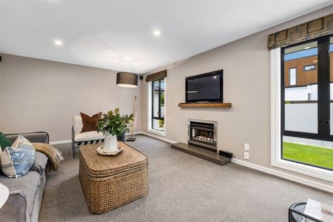 Photo of property in 1 Sunningvale Lane, Ilam, Christchurch, 8053