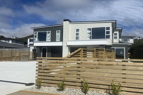 Photo of property in 21 Waitaria Terrace, Aotea, Porirua, 5024