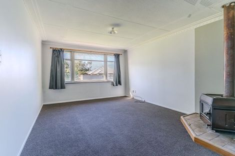 Photo of property in 22 Burns Street, Milton, 9220