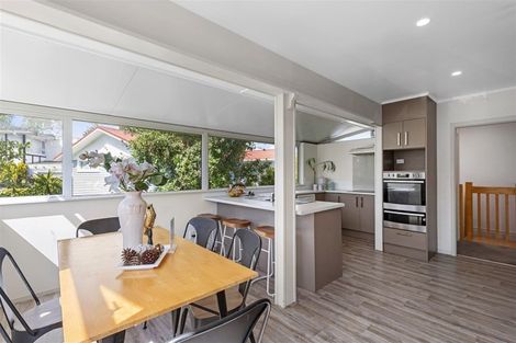 Photo of property in 8 Altona Road, Forrest Hill, Auckland, 0620