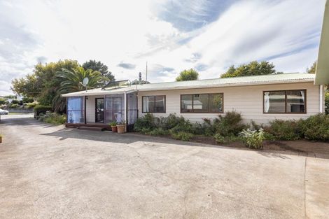 Photo of property in 17 Kipling Drive, Whalers Gate, New Plymouth, 4310