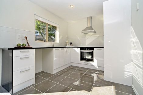 Photo of property in 8 Rebecca Rise, Weymouth, Auckland, 2103