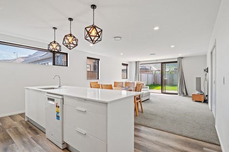 Photo of property in 3 Bale Road, Jacks Point, 9371