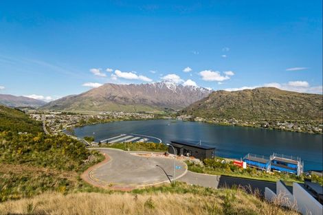 Photo of property in 2 Lynch Lane, Queenstown Hill, 9300