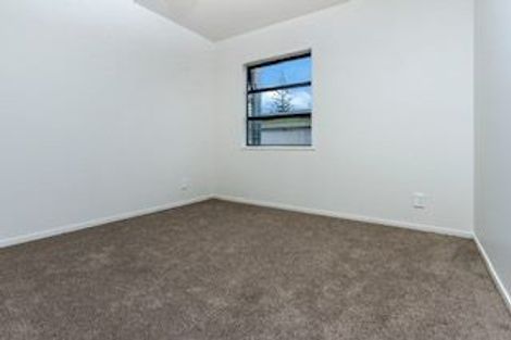 Photo of property in 420/18 Sunnyhaven Avenue, Beach Haven, Auckland, 0626