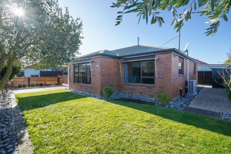 Photo of property in 1/15 Jocelyn Street, Casebrook, Christchurch, 8051