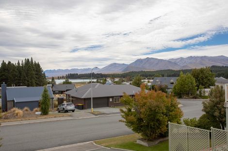 Photo of property in 16 O'neill Place, Lake Tekapo, 7999