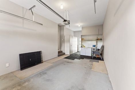 Photo of property in 1/57 Sunbrae Drive, Silverstream, Upper Hutt, 5019