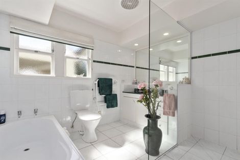 Photo of property in 31a Norwood Road, Bayswater, Auckland, 0622