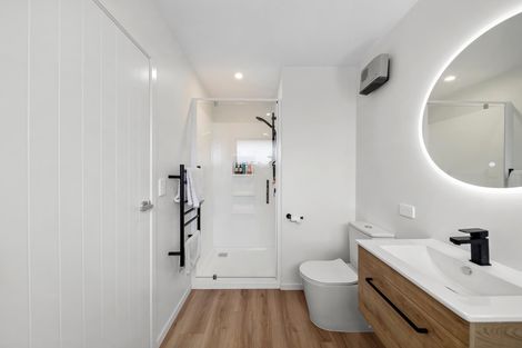 Photo of property in 13 Caton Street, Lake Hawea, 9382