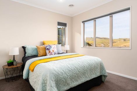 Photo of property in 30b Havana Rise, Grenada Village, Wellington, 6037