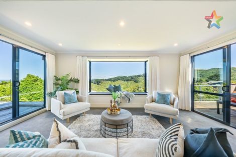 Photo of property in 7 Green Park Lane, Korokoro, Lower Hutt, 5012