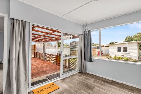 Photo of property in 92 Swiss Avenue, Gonville, Whanganui, 4501