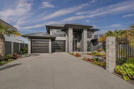 Photo of property in 13 Awatea Drive, Whitianga, 3510