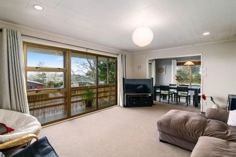 Photo of property in 8 Walnut Place, Owhata, Rotorua, 3010