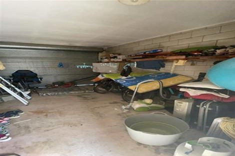 Photo of property in 2/2 Yacht Place, Bucklands Beach, Auckland, 2012