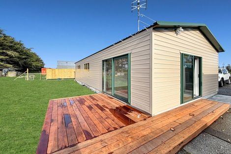 Photo of property in Selwyn Lake Road, Leeston, 7683