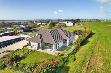 Photo of property in 27c Kahu Drive, Mangawhai, 0505