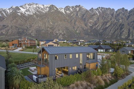 Photo of property in 9 Falconer Rise, Jacks Point, Queenstown, 9371