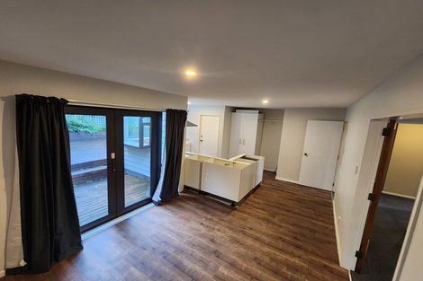 Photo of property in 20a Olivia Crescent, Tawa, Wellington, 5028