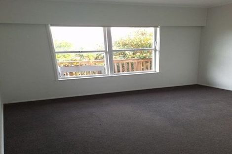 Photo of property in 2 Anne Road, Hillcrest, Auckland, 0627