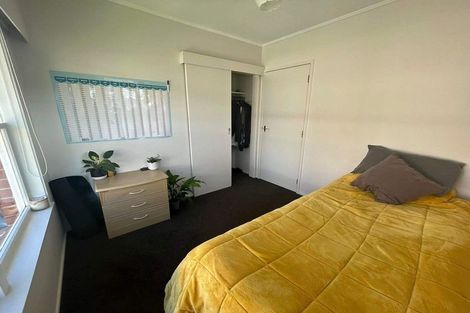 Photo of property in 2 Anne Road, Hillcrest, Auckland, 0627