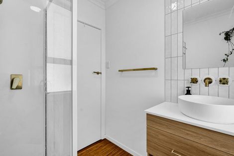 Photo of property in 452 Saint Aubyn Street, Moturoa, New Plymouth, 4310