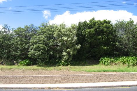 Photo of property in 2/30 Glencoe Road, Browns Bay, Auckland, 0630