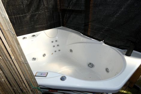 Photo of property in 9 Roebuck Street, Westport, 7825