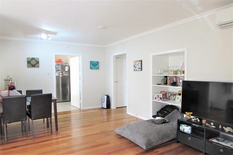 Photo of property in 121 Kings Crescent, Hutt Central, Lower Hutt, 5010