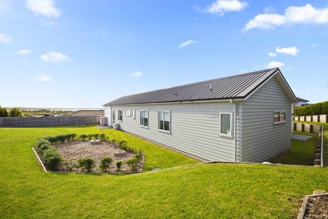 Photo of property in 37 Motukaraka Drive, Beachlands, Auckland, 2018