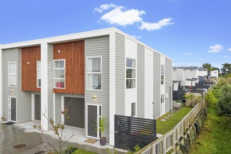 Photo of property in 23 Lili Chen Way, Mangere Bridge, Auckland, 2022
