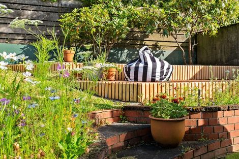 Photo of property in 8a Malda Grove, Khandallah, Wellington, 6035