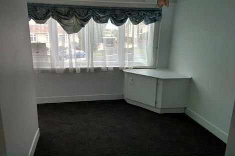 Photo of property in 28 Thackeray Street, Hamilton Lake, Hamilton, 3204