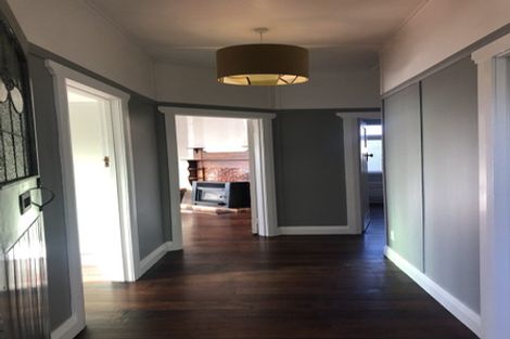 Photo of property in 32 Mills Road, Brooklyn, Wellington, 6021