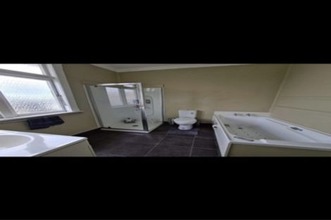 Photo of property in 42 Chelwood Street, Takaro, Palmerston North, 4412