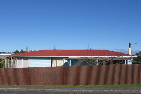 Photo of property in 17 Whiteman Road, Kawakawa, 0210