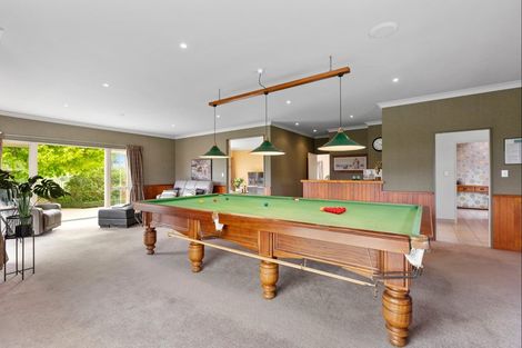 Photo of property in 100 Willowview Drive, Redwood, Christchurch, 8051