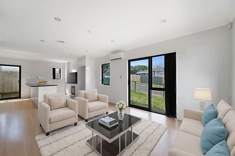 Photo of property in 1 Kendall Court, Wattle Downs, Auckland, 2103