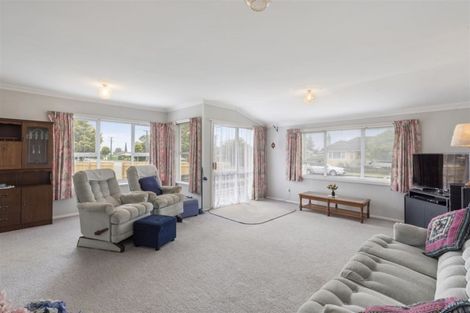 Photo of property in 18 Bledisloe Street, Levin, 5510