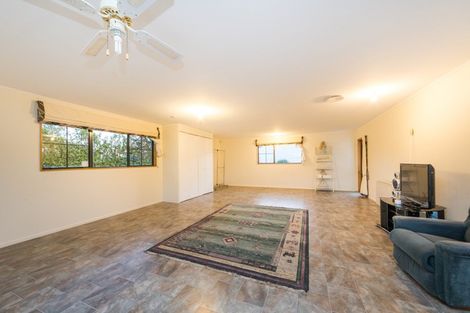 Photo of property in 335 Tutaki Road, Kelvin Grove, Palmerston North, 4470