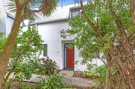 Photo of property in Cornwall Gardens, 8/27 Cornwall Street, St Albans, Christchurch, 8014