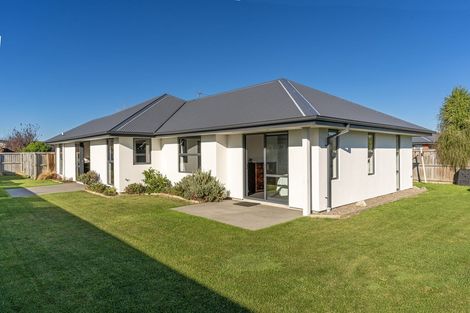Photo of property in 55 Sequoia Way, Rangiora, 7400