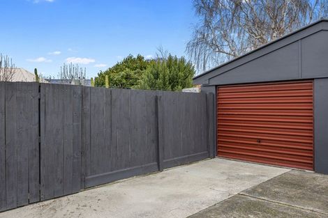 Photo of property in 2/3 Roberta Drive, Somerfield, Christchurch, 8024