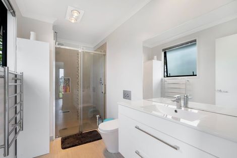 Photo of property in 4 Matahehe Lane, Tinopai, Matakohe, 0593