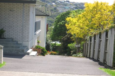 Photo of property in 1/6 Hyde Road, Rothesay Bay, Auckland, 0630