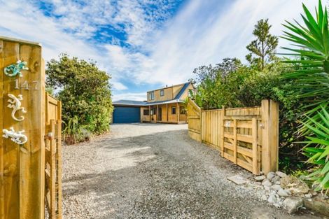 Photo of property in 147 Field Way, Waikanae Beach, Waikanae, 5036