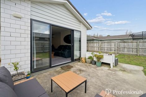 Photo of property in 17 Ford Road, Manor Park, Lower Hutt, 5019
