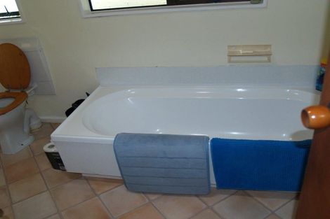 Photo of property in 8 Brandon Street, Otaki, 5512