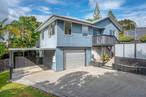Photo of property in 36 Aldern Road, Massey, Auckland, 0614